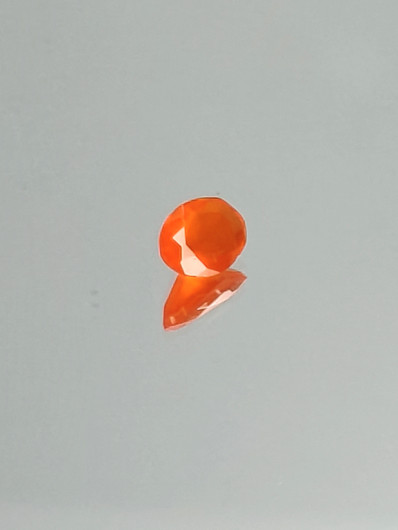 fire Opal 0,4 ct oval