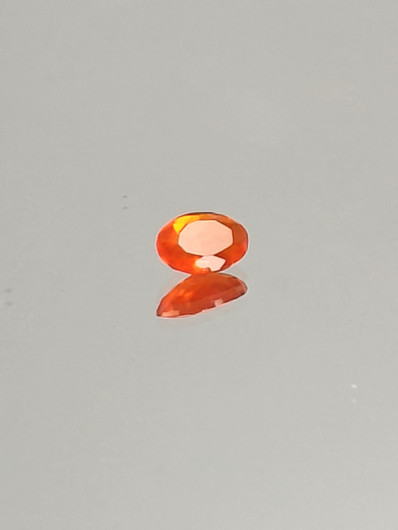 tuli Opaali 0,3 ct ovaali