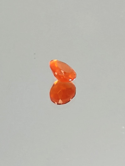 tuli Opaali 0,3 ct ovaali