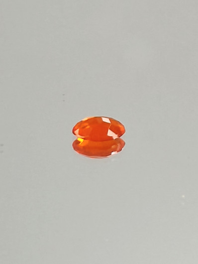 tuli Opaali 0,3 ct ovaali