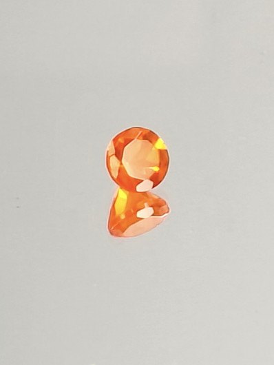 tuli Opaali 0,5 ct pyöreä