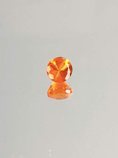 tuli Opaali 0,5 ct pyöreä