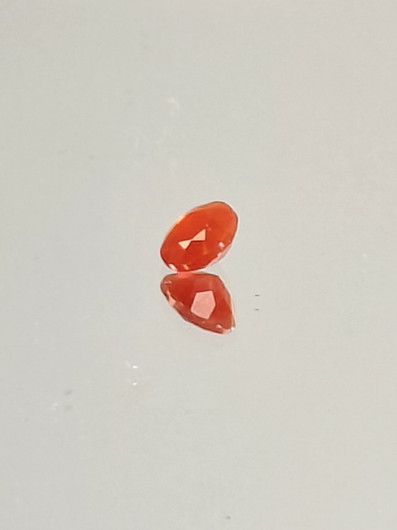 tuli Opaali 0,4 ct pyöreä