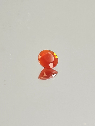 tuli Opaali 0,4 ct pyöreä