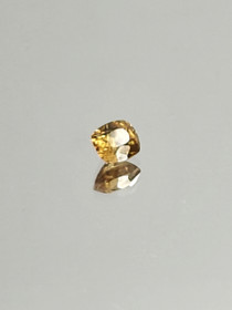 Zircon 0,7 ct cushion