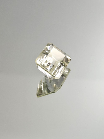 Quartz 14,3 ct, emerald