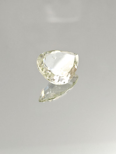 Kvartsi 14,3 ct, pisara
