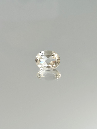 Quartz 3,1 ct, oval