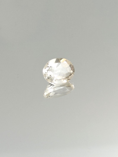 Quartz 3,1 ct, oval