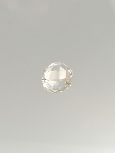 Quartz 3,1 ct, oval
