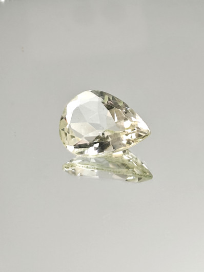 Kvartsi 15,8 ct, pisara