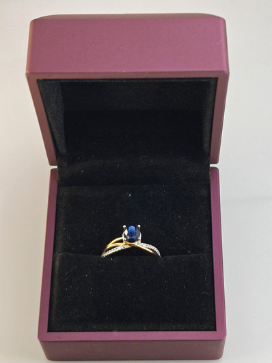 individual adjustable silver ring with real Sapphire and decorative stones