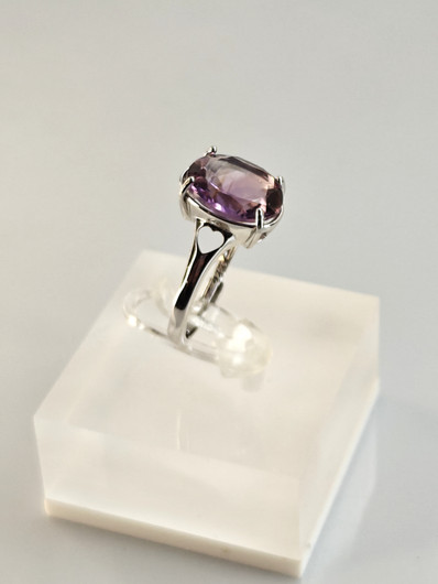 individual adjustable silver ring with real Amethyst