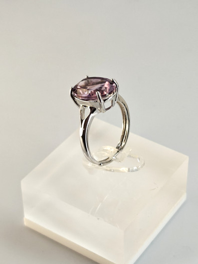 individual adjustable silver ring with real Amethyst
