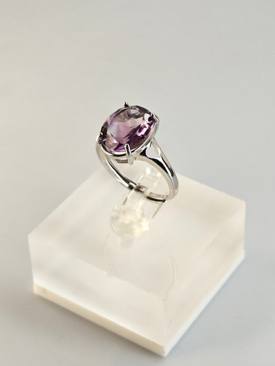 individual adjustable silver ring with real Amethyst