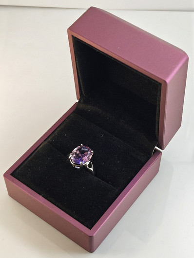 individual adjustable silver ring with real Amethyst