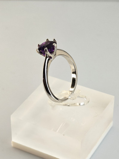 individual silver ring with real Amethyst