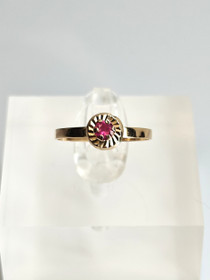 Vintage  ruby gold ring  