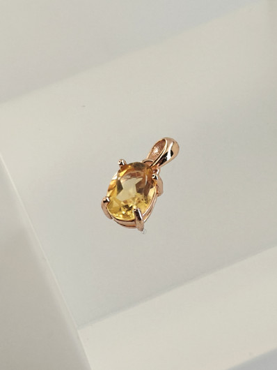 individual silver pendant with real Citrine