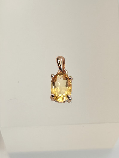 individual silver pendant with real Citrine