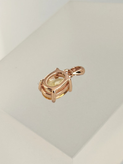individual silver pendant with real Citrine