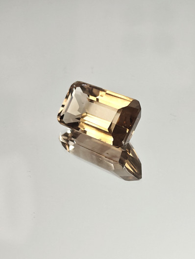  Smoky Quartz 14.4 ct, emerald