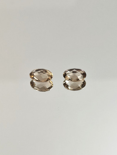 Smoky Quartz pair 2.1 ct, oval
