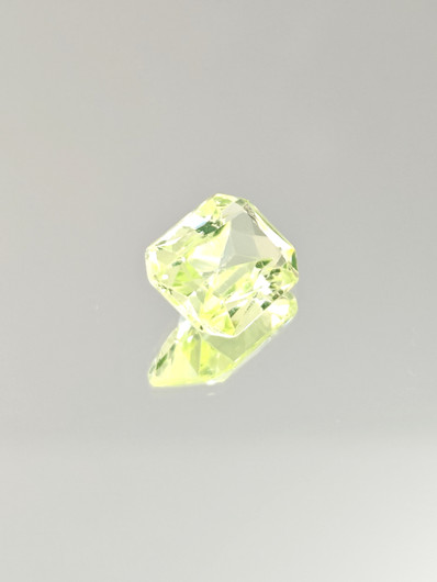 Fluoriitti 5 ct, smaragdi