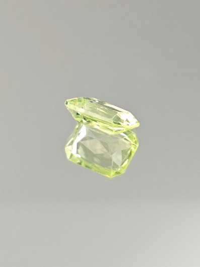 Fluoriitti 5 ct, smaragdi