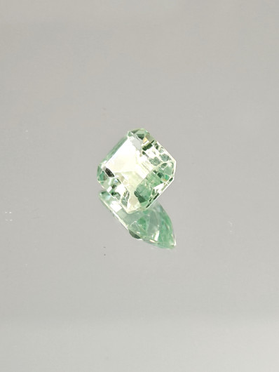 Fluoriitti 4.1 ct, smaragdi
