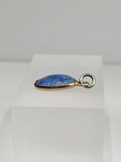 Lapis lazuli riipus 