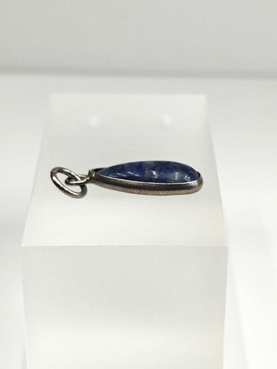 Lapis lazuli riipus