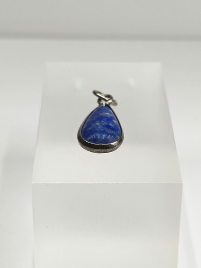 Lapis lazuli riipus