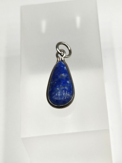 Lapis lazuli riipus