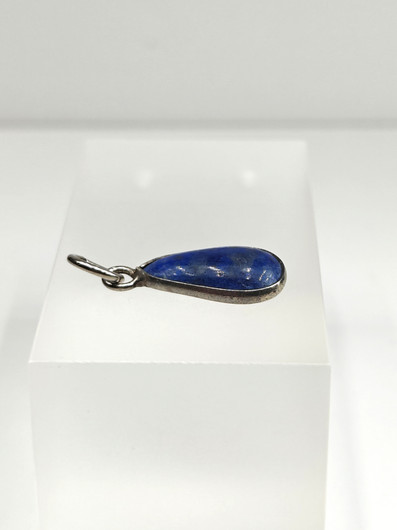 Lapis lazuli riipus
