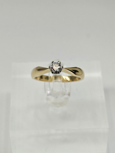 Vintage diamond gold ring  