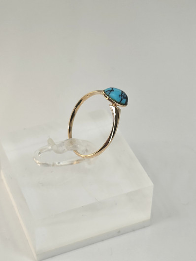 Vintage turquoise gold ring