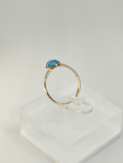 Vintage turquoise gold ring