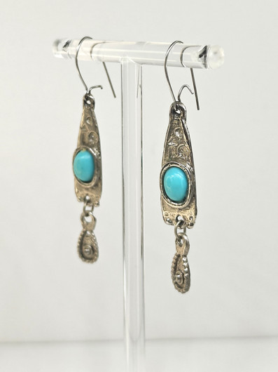 Vintage earrings with stone