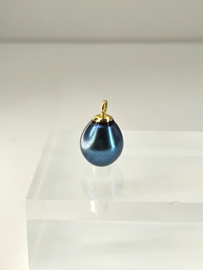 Vintage tahitian pearl drop pendant 