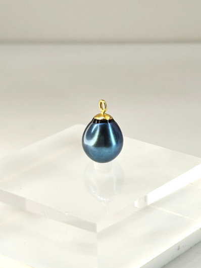 Vintage tahitian pearl drop pendant 