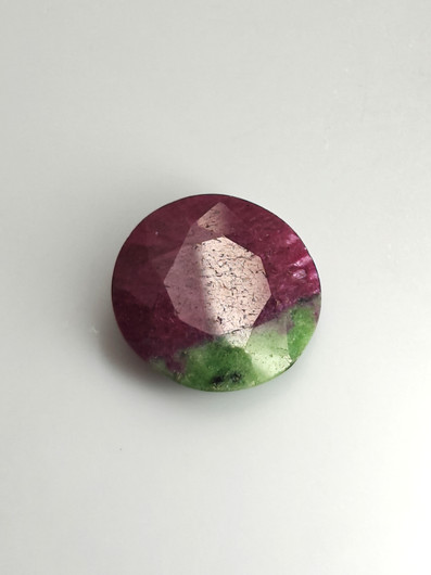 Rubiini Zoisiitti 31,8 ct pyöreä