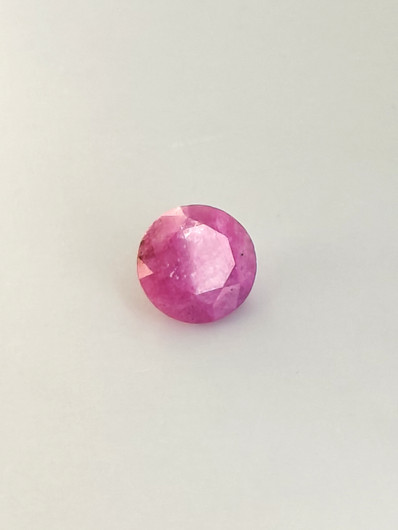 Rubiini 2,2 ct pyöreä