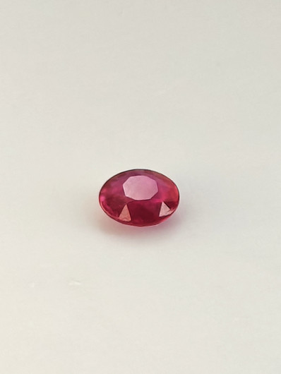 Rubiini 1,1 ct pyöreä