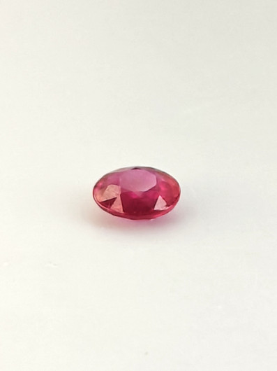Rubiini 1,1 ct pyöreä