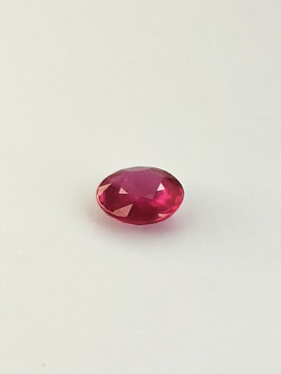 Rubiini 1,1 ct pyöreä