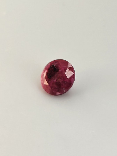 Rubiini 2,2 ct pyöreä