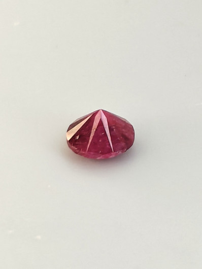Rubiini 2,2 ct pyöreä
