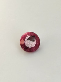 Ruby 2,2 ct round