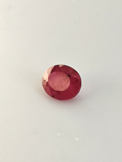 Rubiini 1,4 ct ovaali